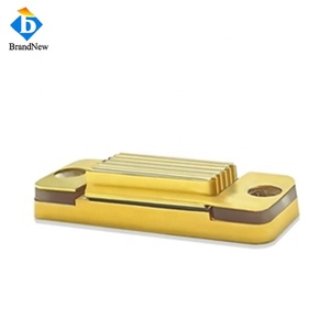 Pila de Diodos Láser Horizontal de Alta Potencia de 1000W y 1064nm con Enfriamiento por Conducción para Procesamiento de Materiales con Láser de Fibra - Product Image 2