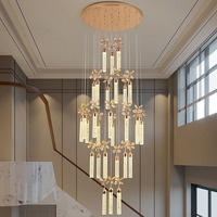 Lustres suspendus longs et modernes en cristal chromé, personnalisables, avec éclairage LED pour la décoration d'escaliers, angle de faisceau de 360°