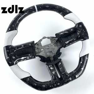 Volante de Fibra de Carbono Forjado Personalizado para <span class=keywords><strong>Ford</strong></span> <span class=keywords><strong>Mustang</strong></span> <span class=keywords><strong>GT500</strong></span> GT350 2010 2011 2012 2013 <span class=keywords><strong>2014</strong></span> - Product Image 2