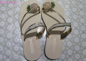 Gran oferta 2025, novedad de verano, cubierta de diamantes de imitación, anillo en el dedo del pie, chanclas, zapatillas planas, <span class=keywords><strong>sandalias</strong></span> con suela de paja - Product Image 2