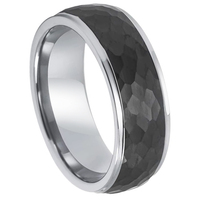 Bague de mariage martelée en carbure de tungstène plaqué noir 8 mm pour homme - Vente en gros de bijoux par Cheng Jewelers