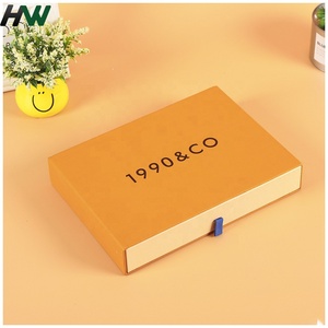 Boîte en carton rigide de luxe personnalisée en gros avec doublure en éponge gaufrée et poignée en ruban pour l'emballage de parfums et de bijoux - Product Image 5