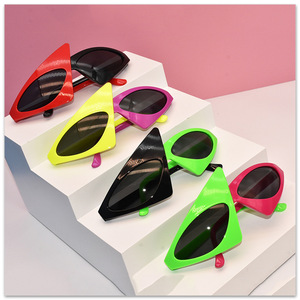 2026 nouveautés populaire rouge vert couleur Joker fête lunettes de soleil hommes en plastique pas cher prix <span class=keywords><strong>Roy</strong></span> Purdy fête lunettes de soleil en gros - Product Image 3