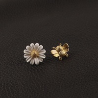 Collier et boucles d'oreilles tendance style européen et américain, série Daisy, motif abeille et fleur, émail blanc, boucles d'oreilles mode