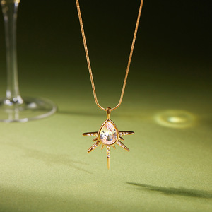 Collar de Perlas de Agua Dulce con Baño de Oro de 18K y Diseño de Sol y Luna, Estilo Europeo y Americano, con Logotipo Personalizado al por Mayor - Product Image 3
