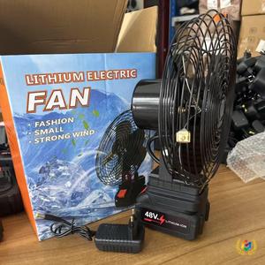 <span class=keywords><strong>Ventilateur</strong></span> de bureau sans fil de style <span class=keywords><strong>Makita</strong></span>, 8 pouces, en alliage, rechargeable, batterie au lithium 48V, longue durée de vie, portable, pour le camping en plein air - Product Image 1