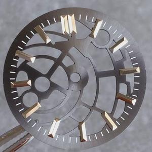 28.5mm Squelette Cadran <span class=keywords><strong>Montre</strong></span> Style Classique Étanche En Acier Inoxydable NH70 NH72 <span class=keywords><strong>Calibre</strong></span> pour <span class=keywords><strong>Montre</strong></span> Classique - Product Image 4