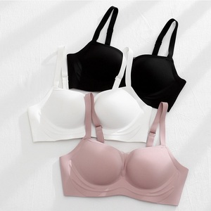 ชุดชั้นในยางแบบใหม่สายเจลลี่ไล่ระดับ<span class=keywords><strong>ส</strong></span>ีชุดชั้นในป้องกันการกระโดดบราไม่มีห่วงเหล็กสำหรับผู้หญิงมี<span class=keywords><strong>6</strong></span><span class=keywords><strong>ส</strong></span>ี0353ให้เลือก - Product Image 3