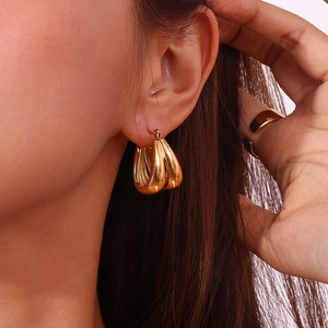 316L acier inoxydable 18K or PVD plaqué bijoux mode boucle d'oreille accessoires moulé <span class=keywords><strong>Double</strong></span> U forme brillant creux Clip boucles d'oreilles - Product Image 1