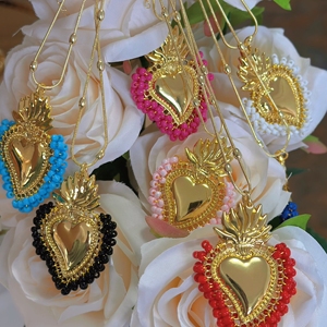 Collana da Donna con Ciondolo del Sacro Cuore di Gesù Circondato da Perline Miyuki Colorate, in Rame Placcato Oro 18k - Product Image 2