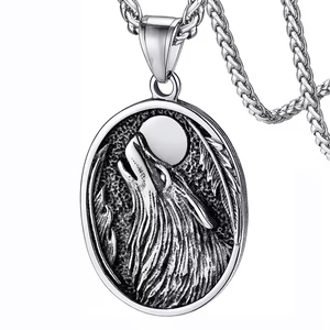 Jimat Punk baja tahan karat pria, liontin kalung hewan serigala bulan untuk pria - Product Image 1