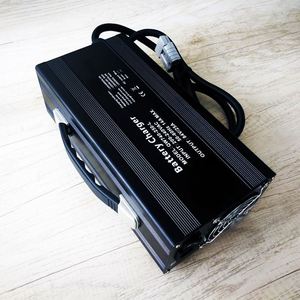 เครื่องชาร์จอัจฉริยะระบบอัตโนมัติเต็มรูปแบบ DC 88.2V 13A 1200W สำหรับ72V SLA/agm/VRLA/แบตเตอรี่ตะกั่วกรดเจลพร้อม PFC - Product Image 3
