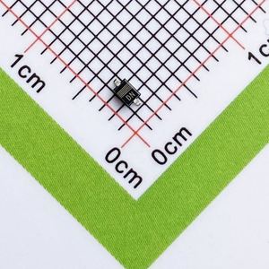 new and original BZX384-C36,115 SC-70 SOT-323 Diodes Zener Diodes 300mW 5% 36V 50nA - Product Image 1