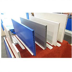 Nuevo Panel de PVC para Pisos de Granjas Porcinas, Resistente a la Corrosión e Impermeable, de Alta Calidad, Venta al Por Mayor en China, Marca Hengyin, 1 Año de Garantía - Product Image 1