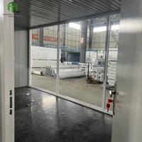Maison conteneur détachable de 20 pieds à toit pointu, design respirant, marque STC, hôtel temporaire et usage commercial postmoderne, garantie 5 ans