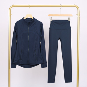 Ensemble <span class=keywords><strong>de</strong></span> yoga 2 pièces pour <span class=keywords><strong>femme</strong></span> : haut et short taille haute élastique en nylon/coton respirant et écologique, sans coutures, couleur unie - Product Image 4
