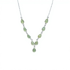 Collier avec pendentif goutte d'eau en jade, chaîne serpent en argent sterling 925, bijoux classiques pour femmes à porter au quotidien - Product Image 1