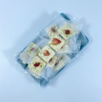 Biscuits en gros lyophilisés aux fraises et brocoli, protéinés, sans céréales, pour digestion sensible