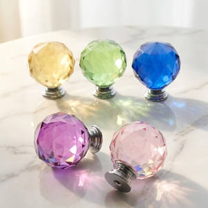 Puxadores de Cristal 30mm para Móveis: Bolas de Cristal para Armários, Gavetas e Guarda-Roupas - Product Image 1