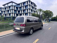 La voiture la plus vendue fabriquée en Chine Dong-feng FORTHING LINGZHI M5 EV Stock disponible