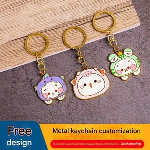 Llavero de Metal Personalizado con Acabado Esmaltado Creativo, Pequeño Colgante de Llave para Niños, Llavero de Dibujos Animados como Regalo Conmemorativo - Product Image 4