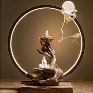 Porta Incenso Zen a Cascata in Ceramica a Forma di Mano di Buddha, Fatto a Mano, con Lampada LED - Product Image 4