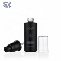 Emballage de soins de la peau pour hommes 50ml 60ml 80ml 100ml Bouteille de pompe à sérum en verre noir mat Bouteille de lotion à l'huile de bronzage avec pompe noire