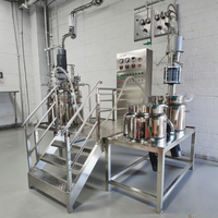 Machine d'émulsification et d'homogénéisation sous vide pour la production de crèmes et de lotions cosmétiques
