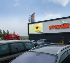 Dijital ekran paneli dijital tabela LED demir reklam ekranı P8 açık Video duvar IP65 8mm 8 metre 2 yıl tam renkli 140