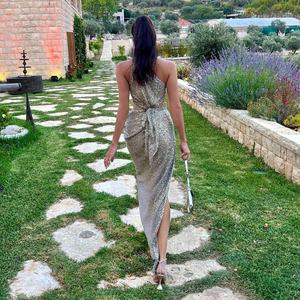 OUDINA – robe longue à paillettes pour femmes, nouveau Style, épaule oblique argentée, asymétrique, élastique, fête - Product Image 2