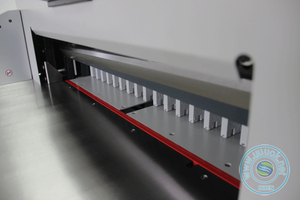 7208HD电动数字720毫米切纸机程序控制高精度a2 a3 a4尺寸纸断头台切割机 - Product Image 3