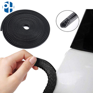 Protezioni per Bordi Portiera <span class=keywords><strong>Auto</strong></span> a Forma di U, Guarnizione in Gomma per Protezione Bordi, Adatte per la Maggior Parte delle <span class=keywords><strong>Auto</strong></span>, 16 Piedi (5M) Nere - Product Image 1