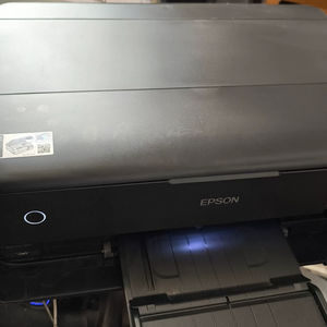 <span class=keywords><strong>Imprimante</strong></span> <span class=keywords><strong>photo</strong></span> tout-en-un haut de gamme <span class=keywords><strong>Epson</strong></span> <span class=keywords><strong>EcoTank</strong></span> L8180 A3+ 6 couleurs, 95% neuve, pour <span class=keywords><strong>imprimante</strong></span> à réservoir d'encre <span class=keywords><strong>Epson</strong></span> L8188 A3+ 6 couleurs - Product Image 4