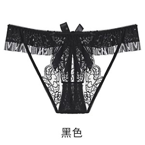 Strings sexy européens et américains avec dos en dentelle ajourée, design sans entrejambe, pas besoin de les enlever, passionnantes et sexy. - Product Image 4