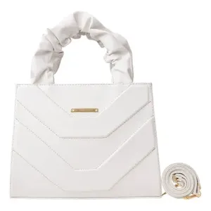 Borsa da Donna Fana Imala in Materiale Metallizzato Bianco con Manici Arricciati e Chiusura a Patta, Stile Casual per Feste - Product Image 3