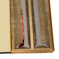 Boîte cadeau rigide magnétique en forme de livre personnalisée, boîte d'emballage à rabat en carton rigide avec insert personnalisé pour coffret cadeau de thé et d'aliments pour les fêtes