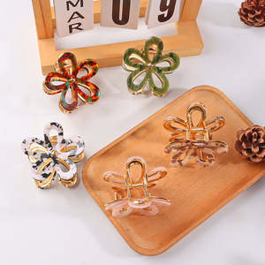 6.5cm coréen en plastique fleur nordique Clips requin cheveux griffe petit Vintage ambre découpe pinces Clips pour fille tempérament pinces à cheveux - Product Image 3