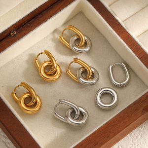 Pendientes minimalistas de doble aro de acero inoxidable, diseño geométrico de anillo circular para mujer, modernos y versátiles, oro de 18k - Product Image 2