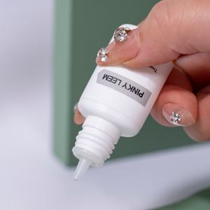 Pegamento para Extensión de Pestañas Transparente de 1 Segundo, Resistente al Agua, de Marca Personalizada Pinky Leem, Pegamento para Pestañas Transparente - Product Image 2