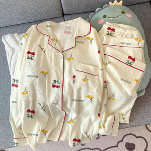 <span class=keywords><strong>Pyjama</strong></span> Confortable Femme en Soie de Lait à Col Revers, Imprimé Cerises Douces, <span class=keywords><strong>Manches</strong></span> <span class=keywords><strong>Longues</strong></span> et Pantalon Long, Tenue d'Intérieur Confortable - Product Image 3