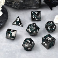 7-teiliges Blaues Drachen- und Schlangen-Design Benutzerdefiniertes Logo D&D RPG Set Polyedrische DnD Würfel Tischspiel DnD Würfel Brettspiel Metallwürfel