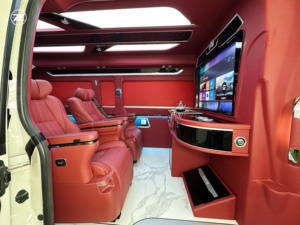 Exportation complète de véhicules Hiace |   7 places, intérieur rouge luxueux, essence, automatique, sièges en cuir, phares LED R16, 360 <span class=keywords><strong>Van</strong></span> - Product Image 3