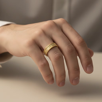 Bagues de mariage de luxe en gros, plaquées or, sablées, pour couple, en carbure de tungstène, pour hommes et femmes, bague tendance