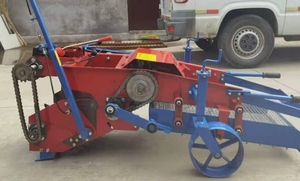 Récolteuse de pommes de terre à haut rendement Tracteur à main Machine à récolter les pommes de terre - Product Image 6