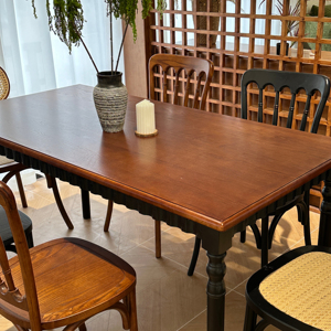 โต๊ะอาหารทันสมัย โครงไม้เนื้อแข็ง หน้าไม้ธรรมชาติ รูปทรงสี่เหลี่ยมผืนผ้า เหมาะสำหรับใช้ในบ้านและโรงแรม - Product Image 1