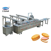 Skywin Machine automatique à biscuits pour sandwich Ligne de fabrication de biscuits pour sandwich 3 + 2 avec flux d'emballage et imprimante