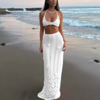 Ensemble 2 pièces tendance pour femme : débardeur tricoté sans manches à col halter avec motifs floraux 3D et jupe longue, idéal pour l'été et la plage