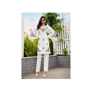 Vêtements indiens et pakistanais en soie visqueuse Salwar Kameez pour les festivals et les fêtes Costume Salwar pour femmes chez le fournisseur en gros - Product Image 1