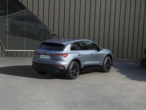2025 Audi <span class=keywords><strong>Q4</strong></span> <span class=keywords><strong>E</strong></span>-<span class=keywords><strong>tron</strong></span> <span class=keywords><strong>40</strong></span> <span class=keywords><strong>E</strong></span>-<span class=keywords><strong>tron</strong></span> Edición Creativa 605km Depósito 2WD 4WD SUV Compacto Vehículos de Nueva Energía Coches Eléctricos para Adultos - Product Image 3