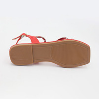 Haute qualité avec des pantoufles à bande de diamant d'eau de mode dames chaussures de plage plates d'été sandales pour femmes et dames